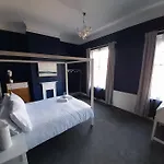 Holiday home Chic 5 Double Bedroom House - 15 Min To