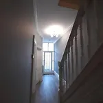 Chic 5 Double Bedroom House - 15 Min To *