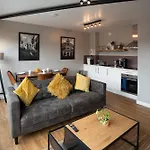 High Street Town House Aparthotel Manchester