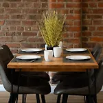 High Street Town House Aparthotel 4*