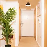 Daire Luxury Two Bedroom Flat Opposite Coop Live N Etihad Stadium With Free Secure Parking, Netflix And Sky Tv