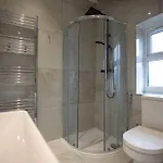 Luxury 6 Bed Near Centre With Cinema & Games 5 Bathrooms فيلة مانشستر