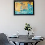 Fantastic 1 Bedroom 公寓 *