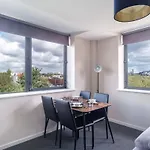 Апартаменты Bright & Modern 2 Bed Manchester Apartment