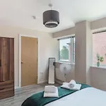 Amazing 1 Bed In - Sleeps 2 Daire Manchester
