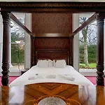 Luxury King Near Royal Hospital - Pass The Keys *