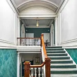 Apartmán Luxury King Near Royal Hospital - Pass The Keys *