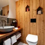 Treehouse 4* مانشستر