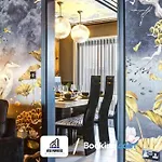 Tatil Evi 3 Bedroom By Nyos Short Lets & Serviced With Garden *