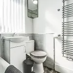 Hébergement de vacances Spacious 3br - Pool Table - Games - Sleeps 9