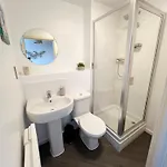 2 Bed Sportcity Opposite Etihad Stadium & Coop Live *