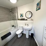 2 Bed Sportcity Opposite Etihad Stadium & Coop Live *