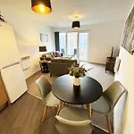 2 Bed Sportcity Opposite Etihad Stadium & Coop Live * Manchester