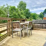 United View! Big House, Prime Location, Transport Manchester