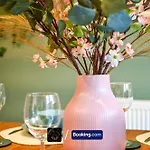 Cosy 4-bed House L Garden L Free Parking L Wifi L Specious L Hosted By The Cosy Corner Nationwide * Manchester