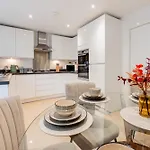 The Etihad Exquisite * מנצ'סטר