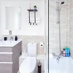 Luxury 2-Bed Apartment In Salford Quays 10 Min To Manchester & Mediacity Appartement Manchester