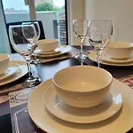 Free Private Parking - City Centre 2 Bedroom Ensuite Near Shopping & Financial Centre, Victoria Station & Ao Lejlighed