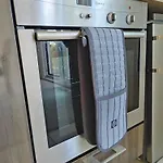 Free Private Parking - City Centre 2 Bedroom Ensuite Near Shopping & Financial Centre, Victoria Station & Ao Lejlighed *