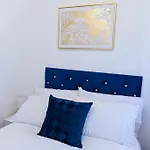 3 Bedroom House With En-suite Free Wifi And Parking Tatil Evi