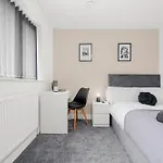 Morden En-suite - Close Cente & Etihad Stadium *