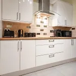 Vibrant & Spacious 3br House, Near & Salford Quays, Free Parking * مانشستر