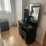 Holiday home Luxury Modern Town House, Centre, Free Secured Parking Manchester