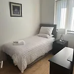 Holiday home Luxury Modern Town House, Centre, Free Secured Parking *