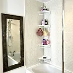 Cozy Private With Private Bathroom & Free Parking In Salford!