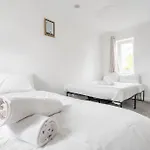 Cozy 3br - Games - Sleeps 9 Appartement *