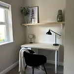 Prázdninový dům Serene Retreat Sleeps 6 With Garden *