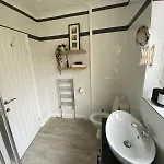 The Secret Garden Retreat With Hot Tub *