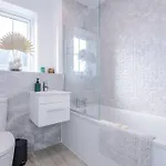 Sleeps 7, Stunning Home, Free Parking, Perfect For Groups, Long Term Disc Manchester