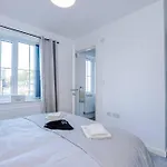 Apartmán Sleeps 7, Stunning Home, Free Parking, Perfect For Groups, Long Term Disc Manchester