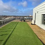 2br Duplex In Salford Mcr Sleeps4 Videos In Photos Apartment Manchester