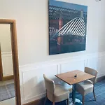 Hotell The Westlynne & 3*