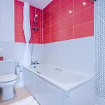 Townhouse 5mins To Centre And Etihad - Free Secure Parking *