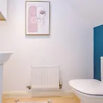 Townhouse 5mins To Centre And Etihad - Free Secure Parking Manchester