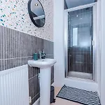 Tatil Evi Townhouse 5mins To Centre And Etihad - Free Secure Parking