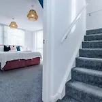 Townhouse 5mins To Centre And Etihad - Free Secure Parking Tatil Evi