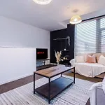 Rest&recharge At A Spacious Townhouse By The Etihad * Manchester