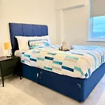 Apartment 2br Duplex In Salford Mcr Sleeps4 Videos In Photos *