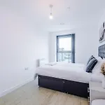 Centre - Luxury Two Bedroom * Manchester