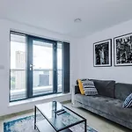 Centre - Luxury Two Bedroom