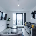 Centre - Luxury Two Bedroom *