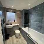 Cosy 2 Double Bedroom In Ancoats 7 Minutes From Coop Live, Etihad Stadium & Centre- Free Parking Available