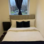 Cosy 2 Double Bedroom In Ancoats 7 Minutes From Coop Live, Etihad Stadium & Centre- Free Parking Available Manchester