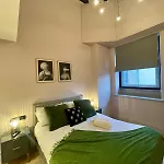 Emerald Escape 3 Bed 3 Bath Apartment Manchester