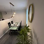 Modern 2-bedroom Near With Free Parking * Manchester