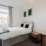 アパート Free Parking, Late Check Out Coop Live Etihad Stadium 3-bed House *